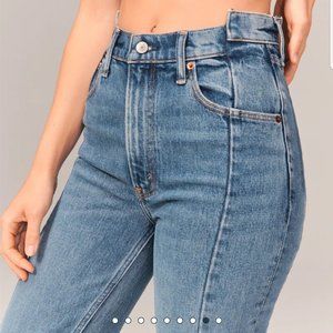 Abercrombie & Fitch Ultra High Rise 90s Straight Jean 31R